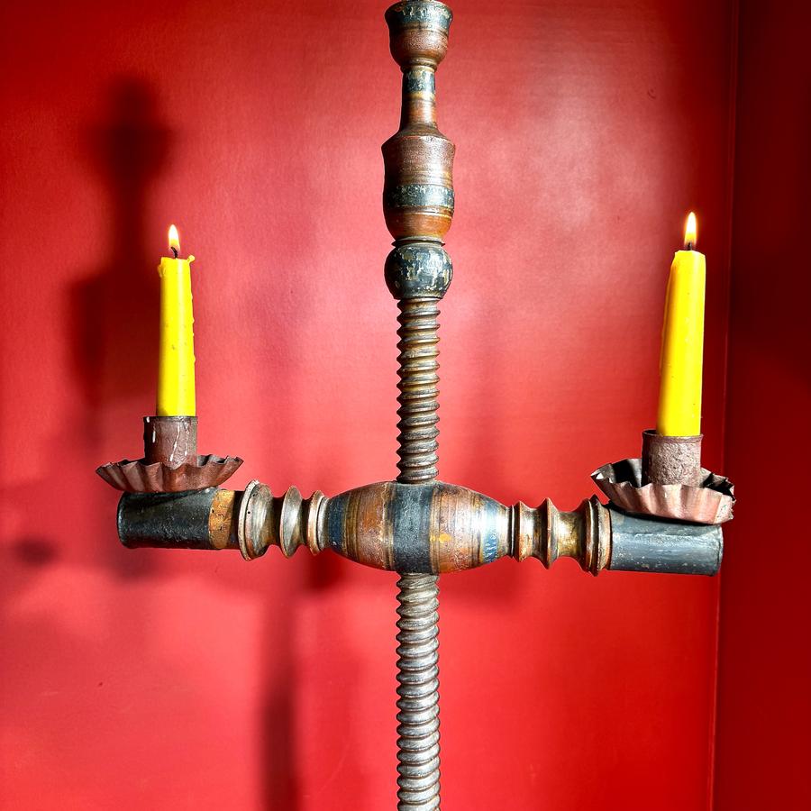 26-017 Turned Painted Adjustable Candle Stand