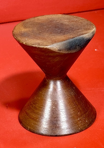 22-129 aa. Lamp tidy stand