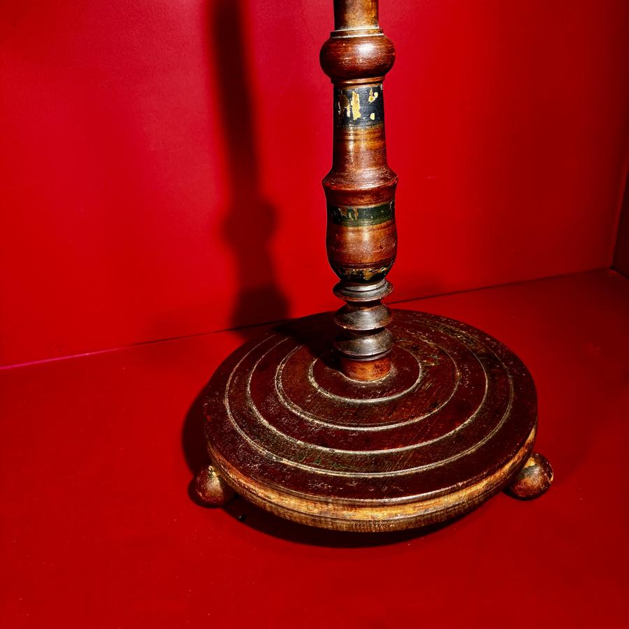 26-017 Turned Painted Adjustable Candle Stand