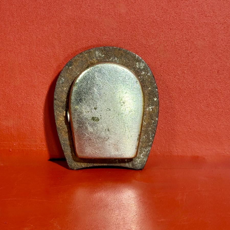 26-088 Small Horseshoe Form Coin Silver Tinder Box