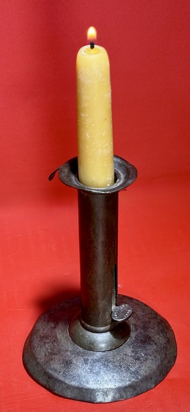 25-040. An Unusual Hog Scraper Candlestick