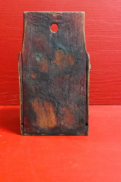 Early hanging salt box