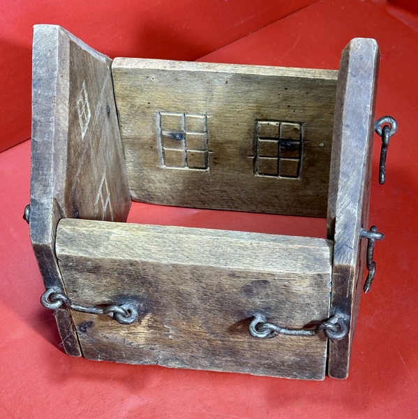 25-164 Maple Sugar Mold of a Classic "Sugar Shack"