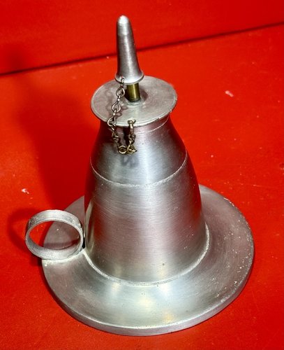 24-115. A very good pewter Fluid Finger Lamp