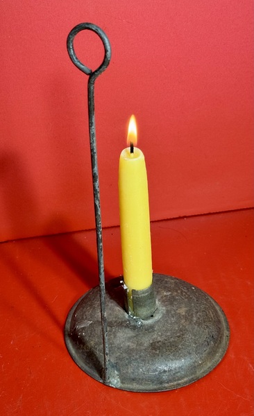 25-103.Looped Rod Candle Holder