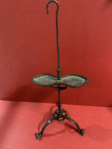 22-202.Wrought Iron pan oil/fat lamp