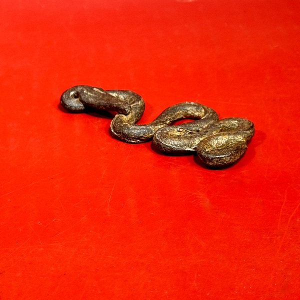 25-191 Iron Flint Striker Snake in Undulating Pose