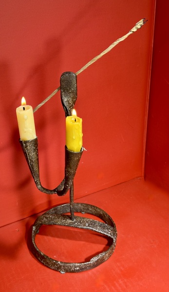 25-166 Rush Light Holder / Double Candle Sockets