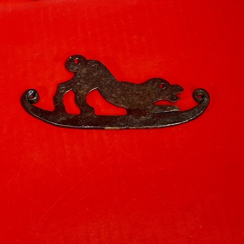 26-018 Hound Form Hand-Wrought Iron Flint Striker
