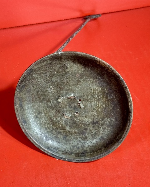 25-103.Looped Rod Candle Holder
