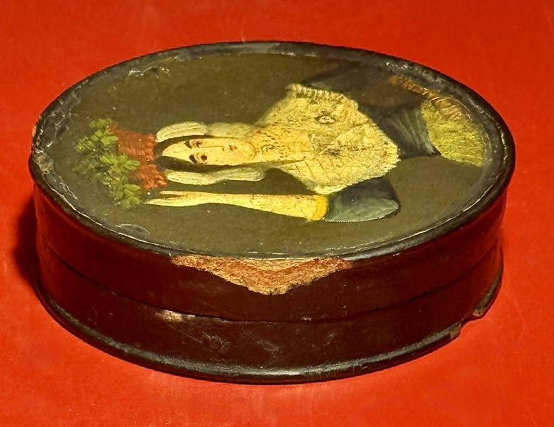 25-071. Round Snuff Box, Johann Stobwasser Type