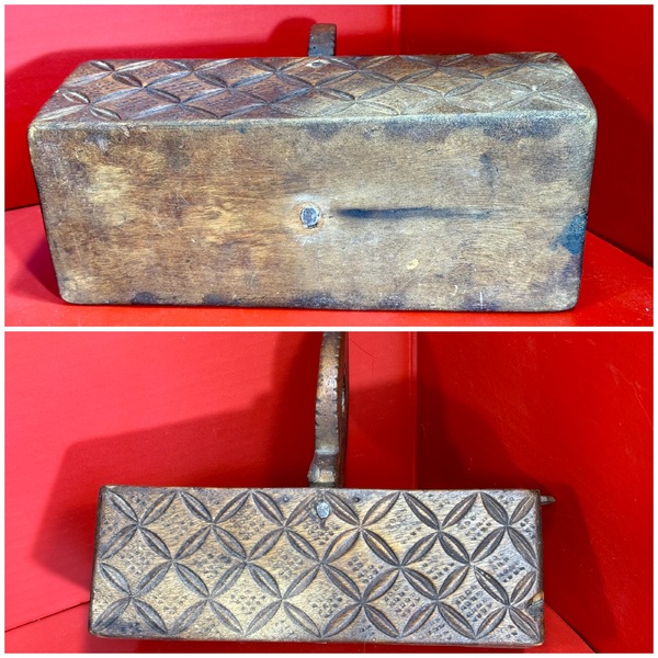 23-164. A mahogany double lid salt box