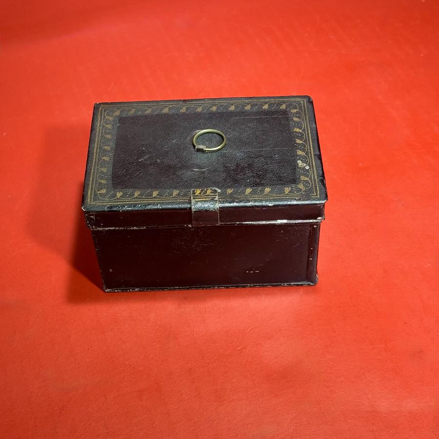 26-083. Painted Tin Tinder Box with Flint Striker