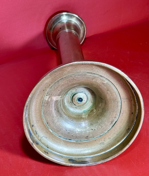 25-065 Bell Brass Push-Up Candlestick