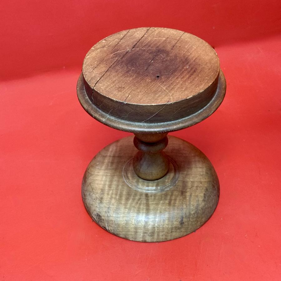 26-120. An American Turned Wooden Betty Lamp Stand