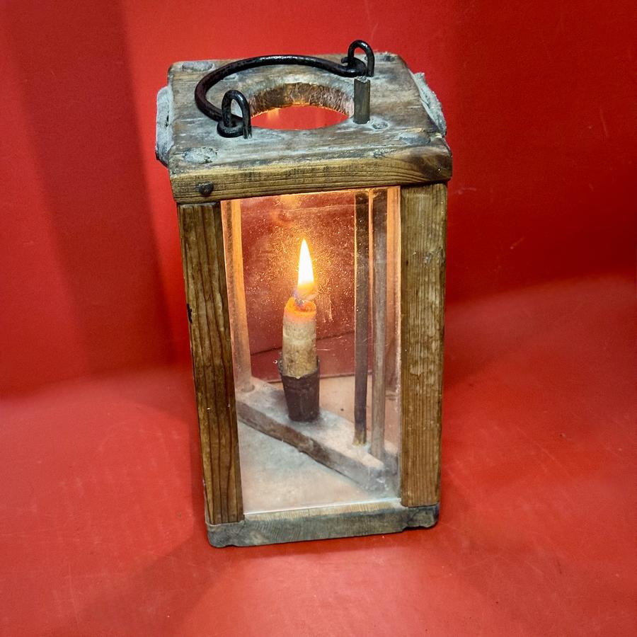26-091 Candle Lantern with Scarce Pull-Up Feature