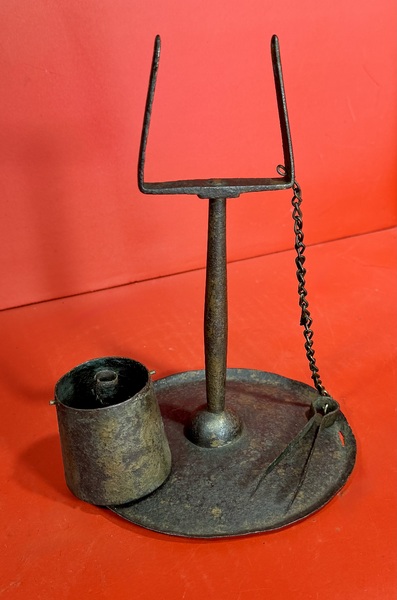 25-088. Pennsylvania Trunnion Mounted Kettle Lamp