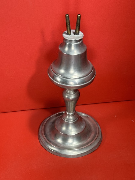 24-146. Pewter lamp, with a bell-shaped font