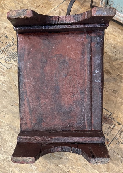 21-074. A Medium Sized Work / Storage Box