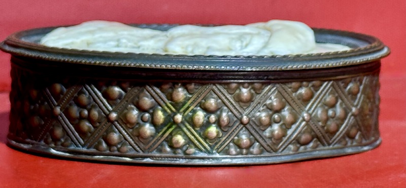 25-184 Carved Bone Relief Portrait on a Snuff Box