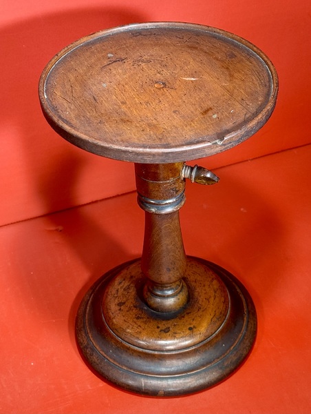 25-008. A Mahogany Dish-top Candle Stand