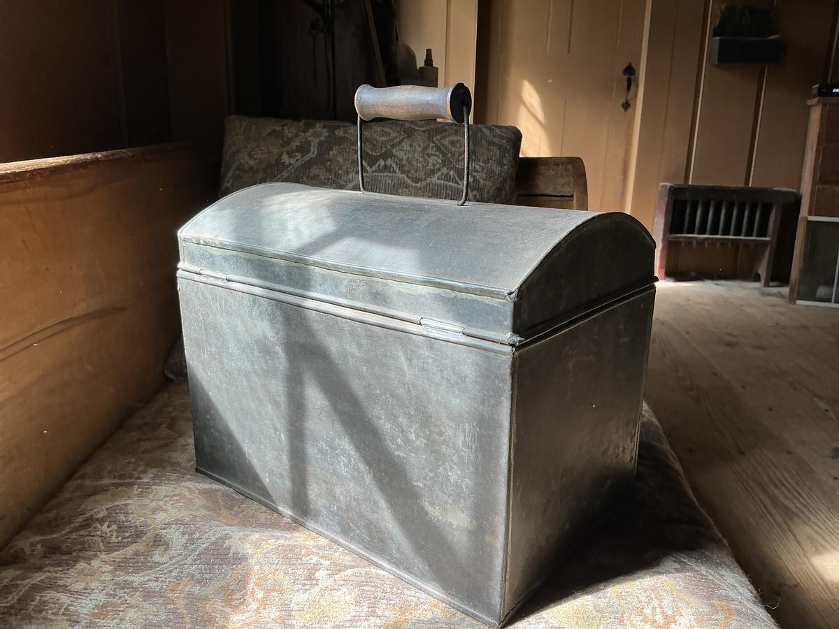 Large Tin Documents Box, Nice