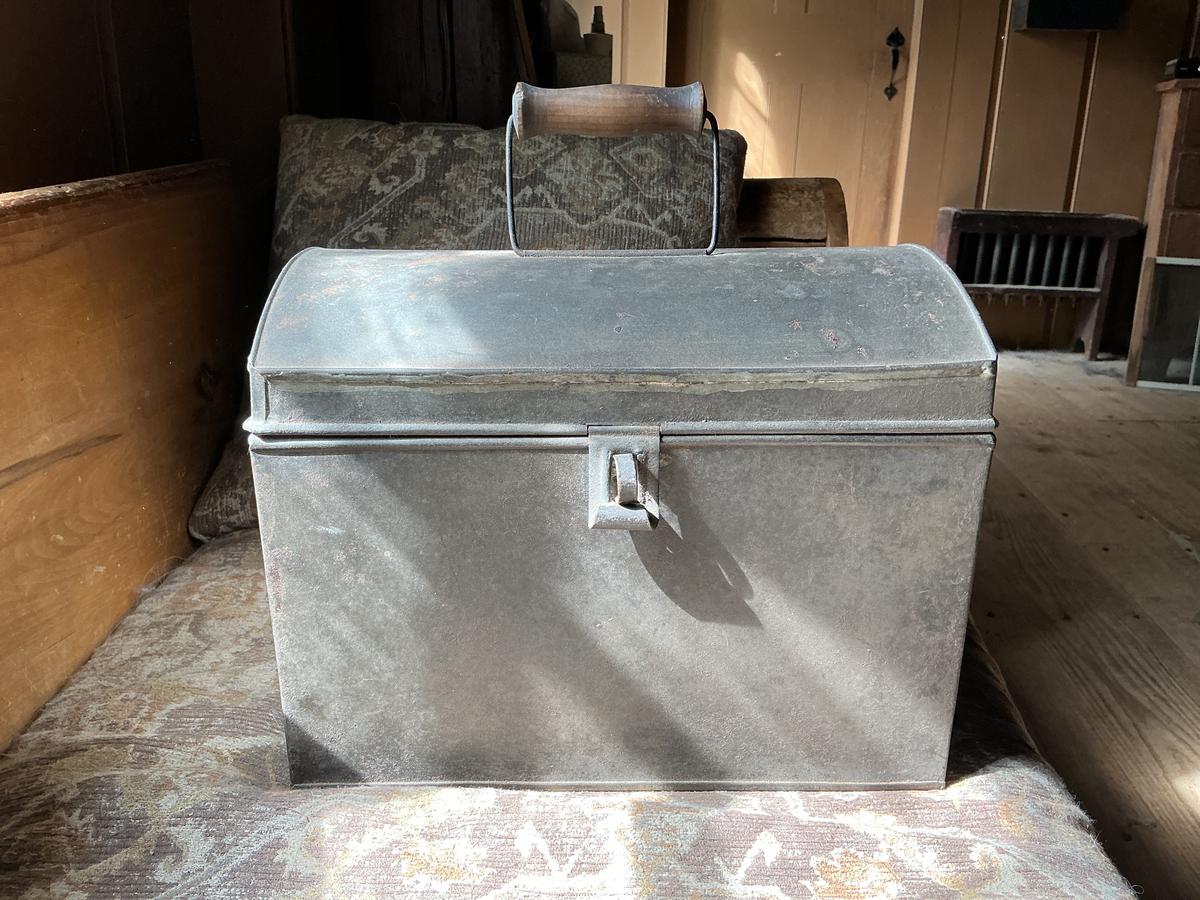 Large Tin Documents Box, Nice