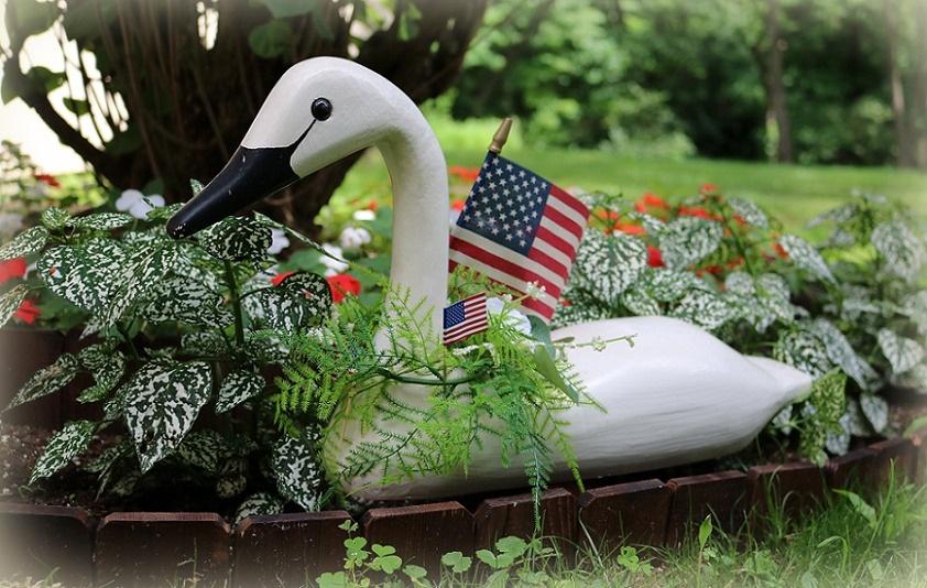 PA Folk Art Swan Decoy – Signed Geo Dohner 1976