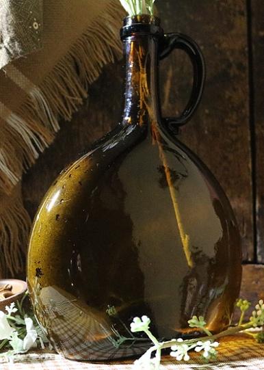 Chestnut Blown Amber Bottle