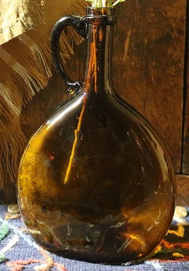 Chestnut Blown Amber Bottle