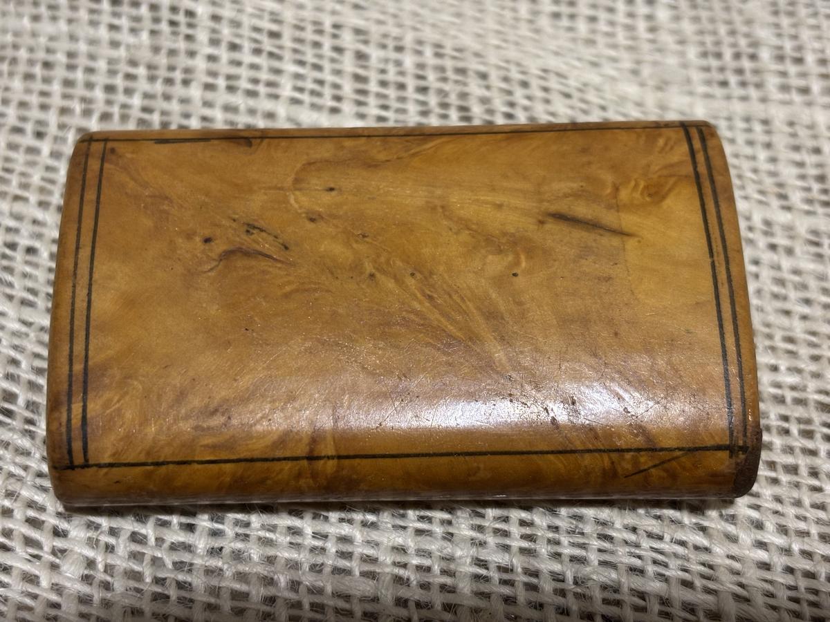 19th C. Scandinavian Birch Burl Snuff Box