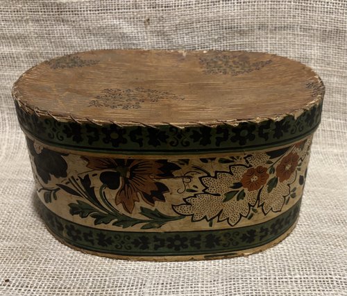 19th Century Oval Wallpaper Box-9"