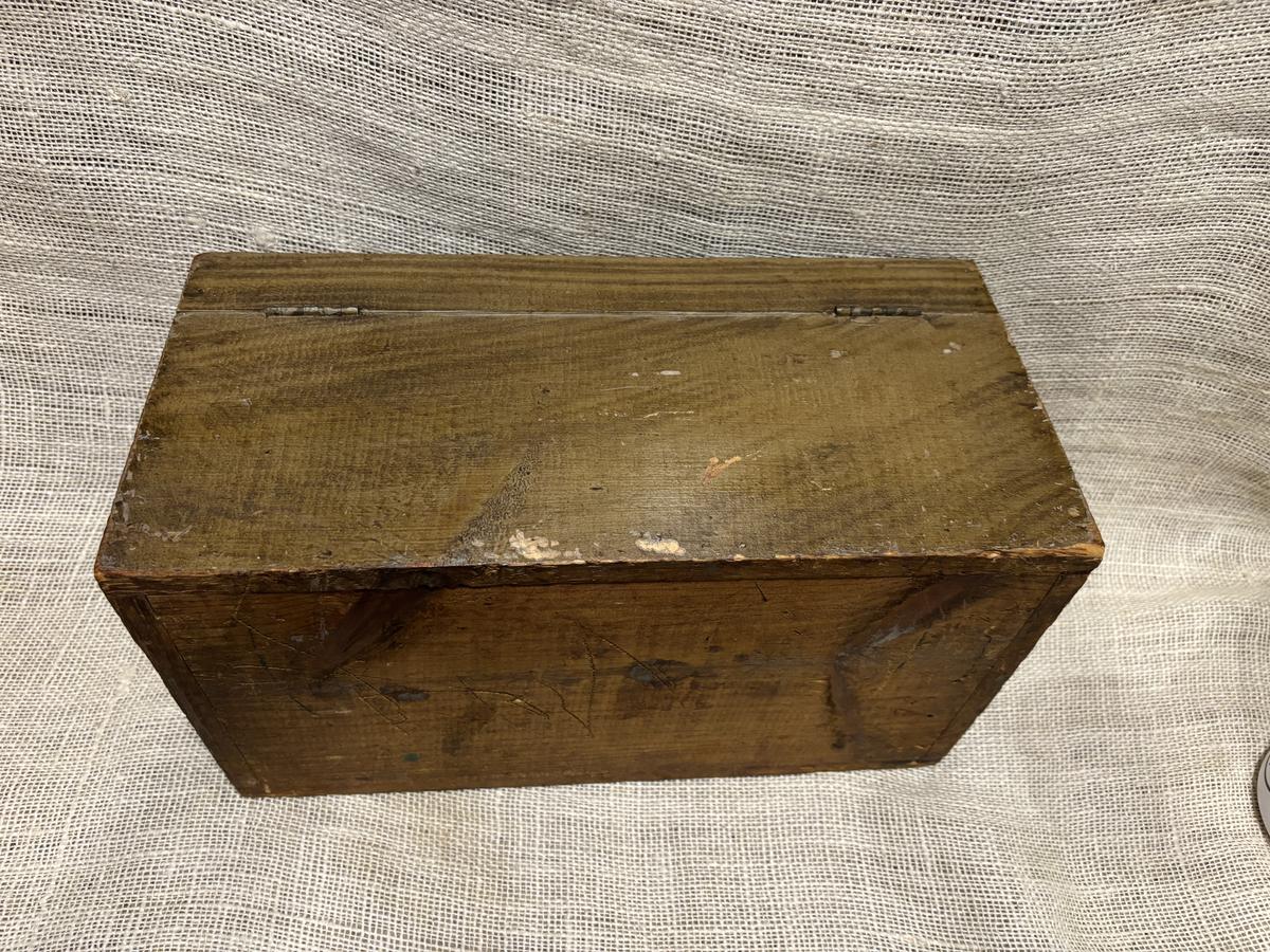 19th Century Vinegar Grain Painted Box