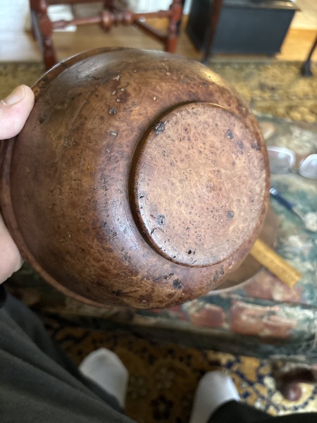 18th century American Burl footed 7 1/2 inch bowl