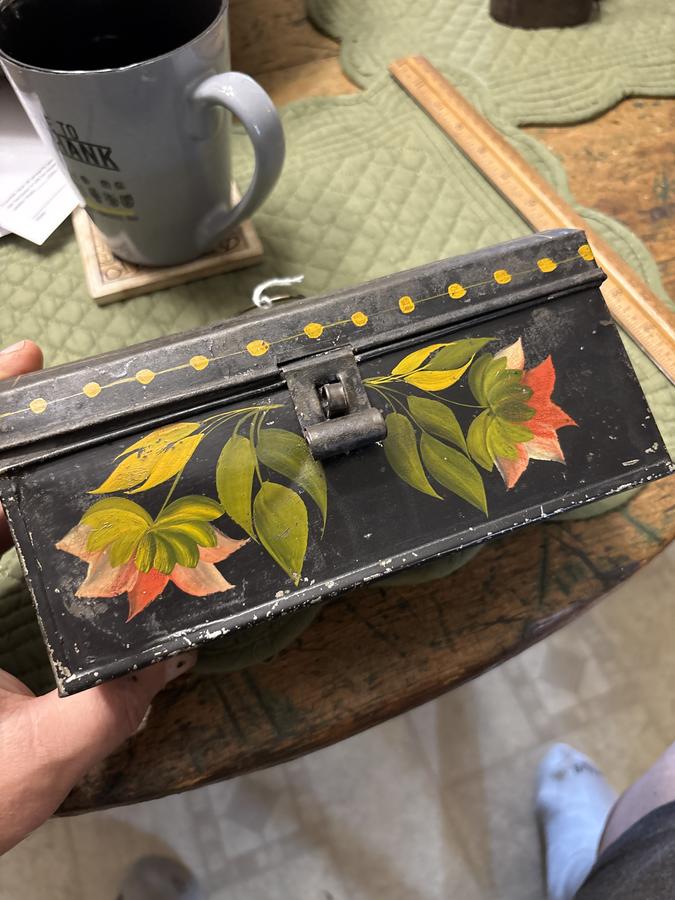 Early 19th. C. Toleware tulip design document box