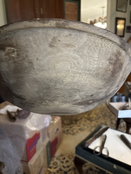 18th century dry American treen-ware 13 1/2 “ bowl