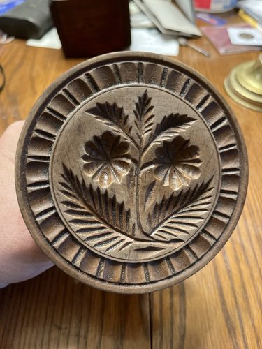 Walnut 19th century double flower butter print