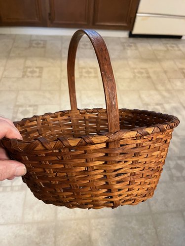 Outstanding 19th Century Shaker Splint Basket