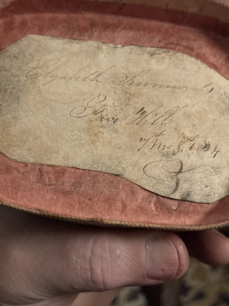 Small 5 inch oval wall paper box 1824 Paris hill