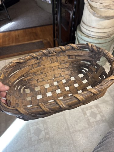 Outstanding oblong 18th century untouched basket