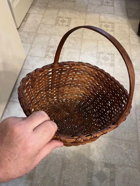 Outstanding 19th Century Shaker Splint Basket
