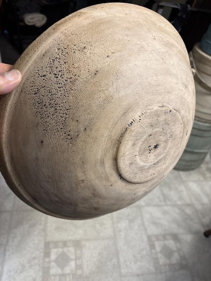 18th early 19th century white pine bee-hive bowl