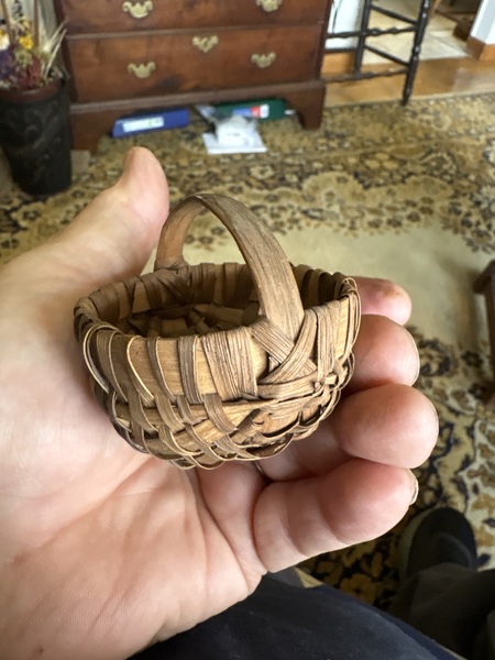 19th c. mini 2 tone splint tiny buttocks basket