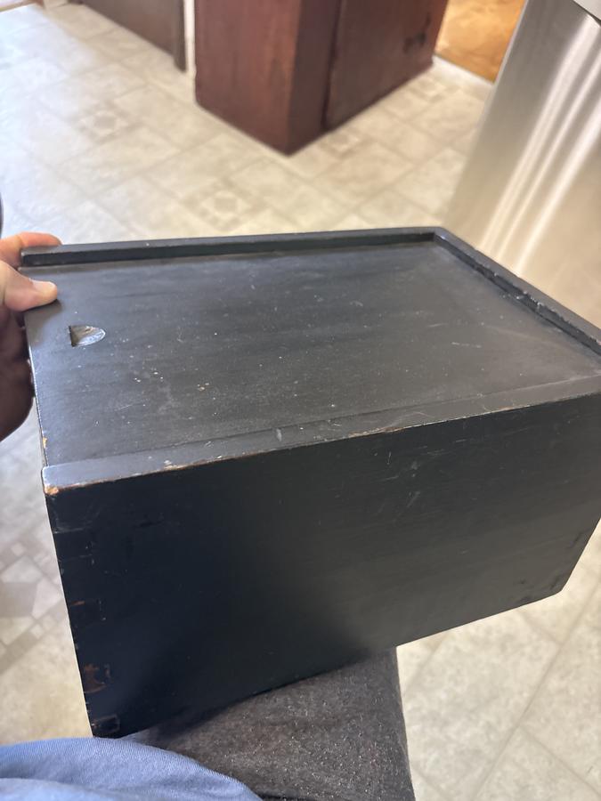 18th early 19th c. dovetailed & painted candle box