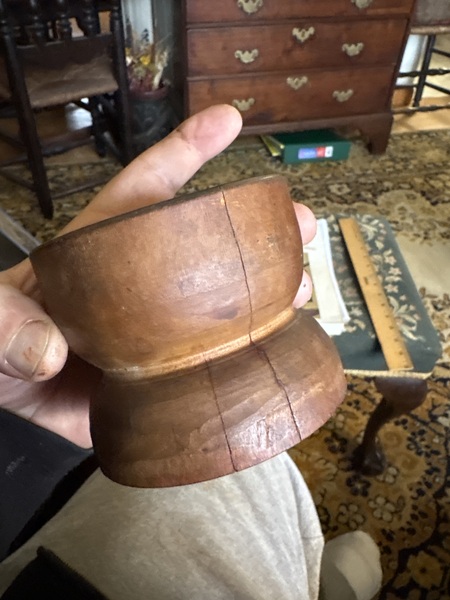 Early 18th century American treen-ware table salt