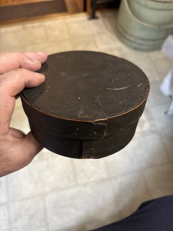 Thick walled early painted small pantry box 5 1/2