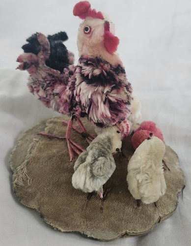 Antique PA. Folk Art Chicken & 5 Chicks Pen Wipe