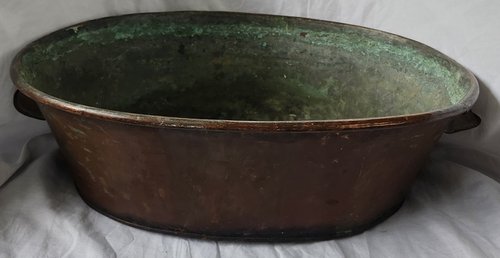 **Antique Small Size Copper Baby Washtub