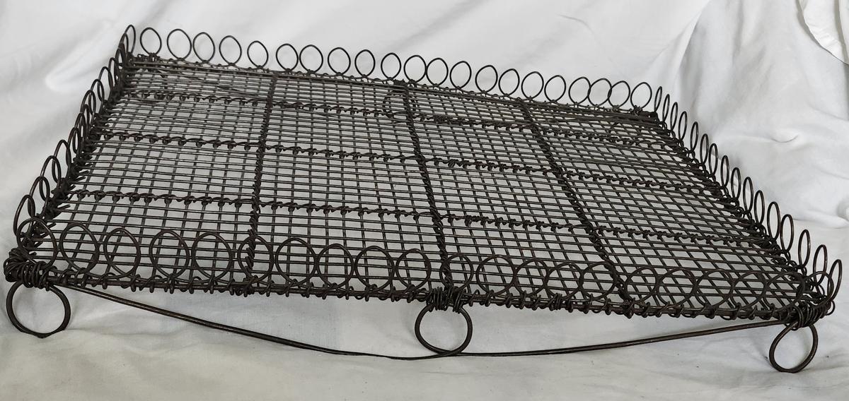Lg. Vintage Folk Art Twisted Wire Tray