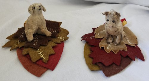 Rare Pr. Antique Folk Art Dog & Cat Pen Wipes